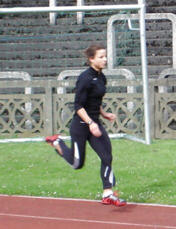 Sarah-DeHerdt    track and field
