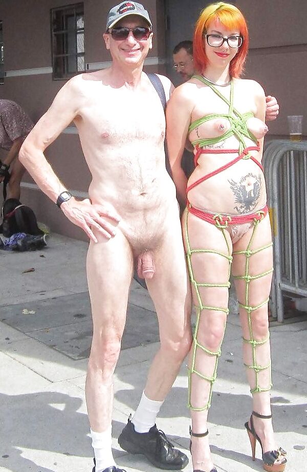NAKED COUPLES