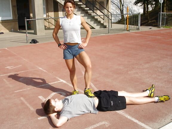 Sarah-DeHerdt    track and field