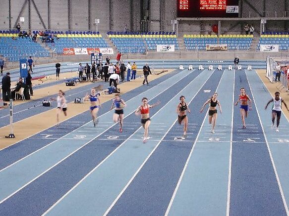 Sarah-DeHerdt    track and field