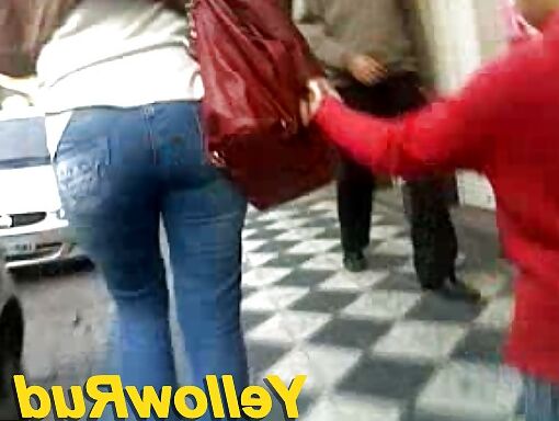 Mommy Hot Ass - BR