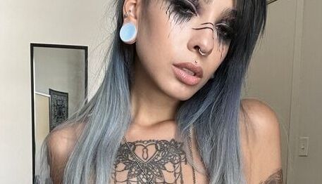 Fawnie nude