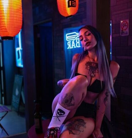Fawnie nude