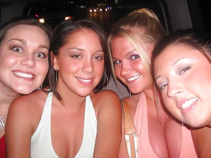 Nice (non nude) girls
