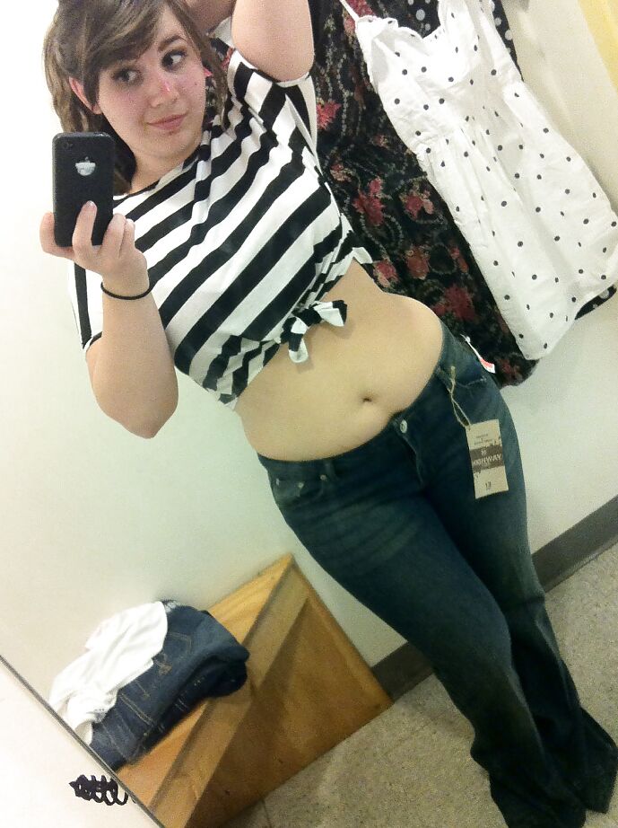 Self-shot Busty Teen with a nice ass