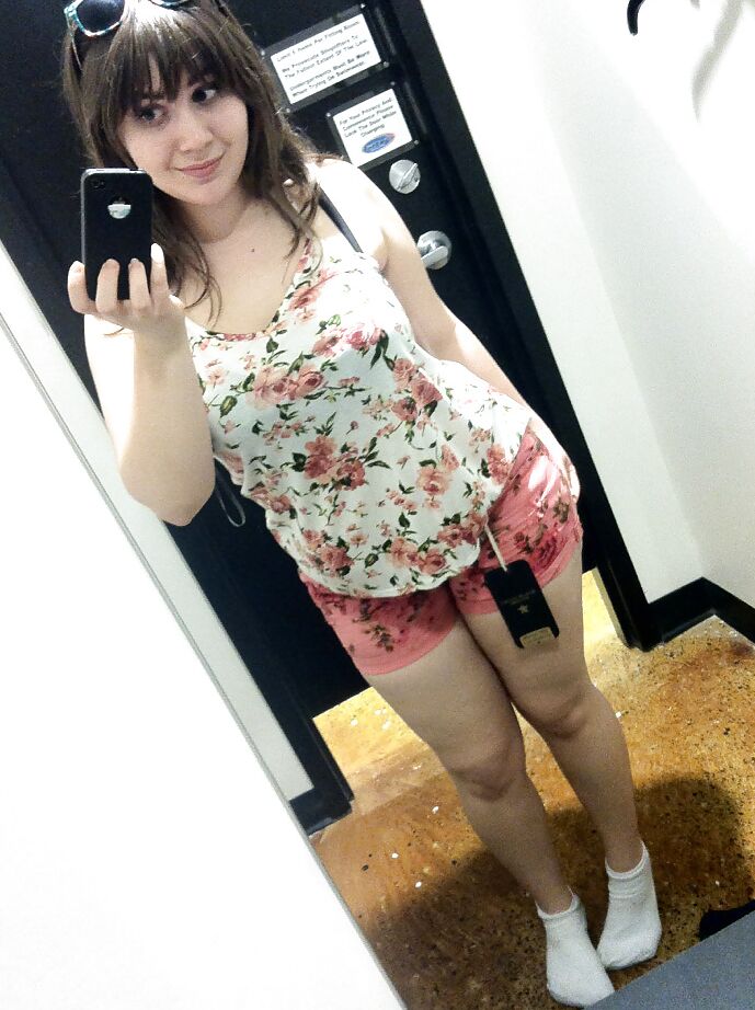 Self-shot Busty Teen with a nice ass