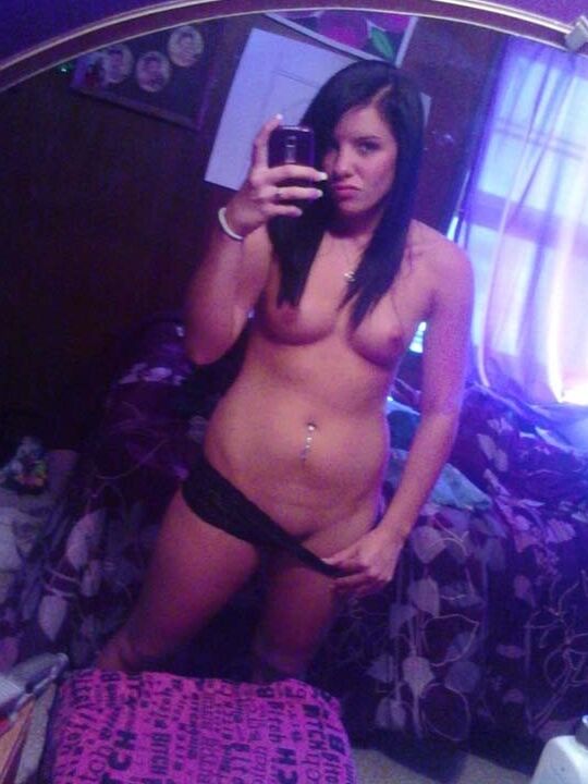 Lovely chicks just wanna pose nude
