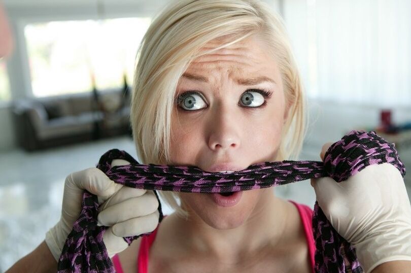 Gorgeous Ash Hollywood has a sadistic boyfriend