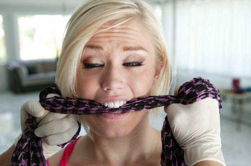Gorgeous Ash Hollywood has a sadistic boyfriend