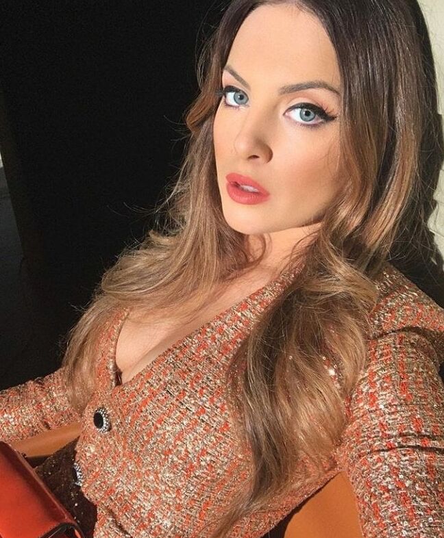 Elizabeth Gillies hot