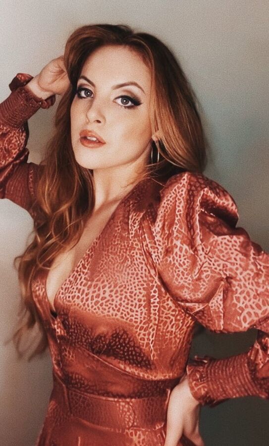 Elizabeth Gillies hot