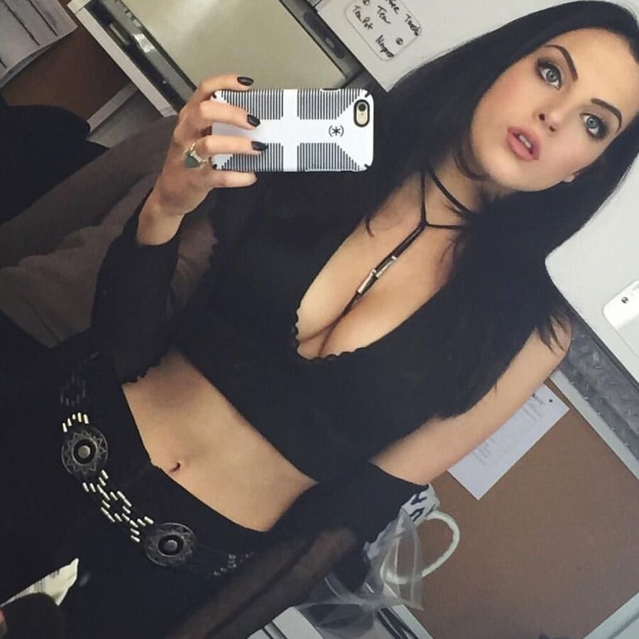 Elizabeth Gillies hot