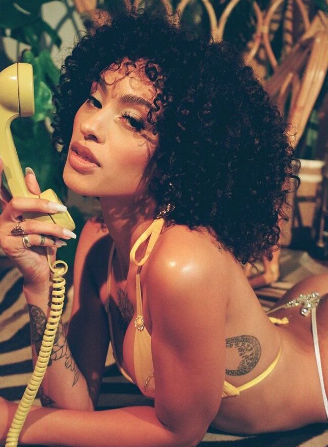 Sunnibytch nude
