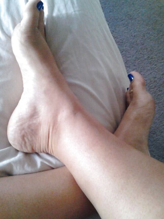 Face Book Feet