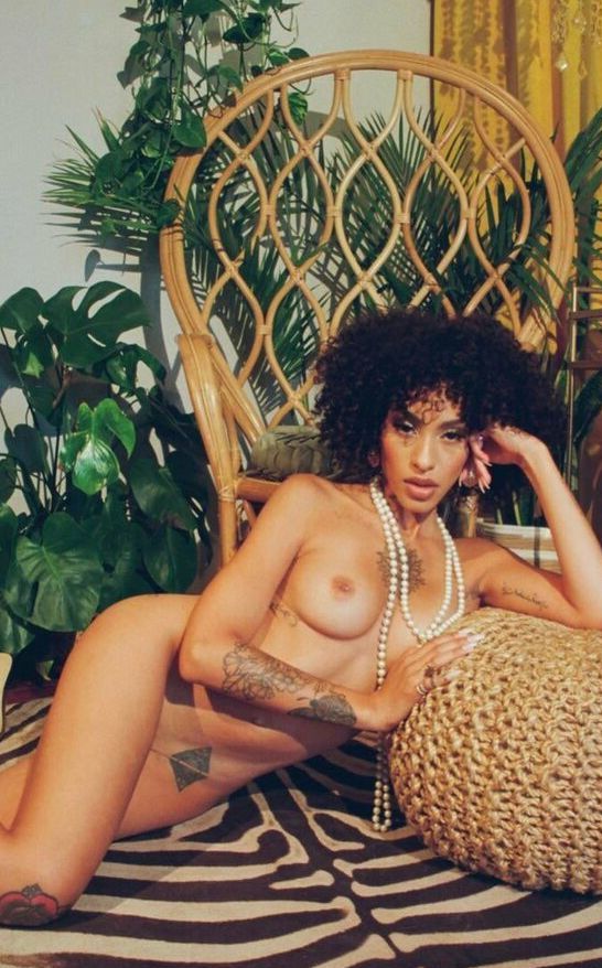 Sunnibytch nude