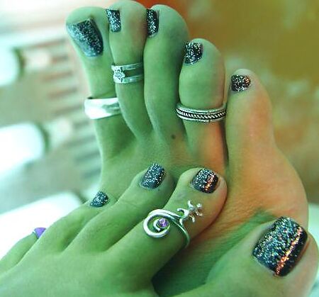 Face Book Feet
