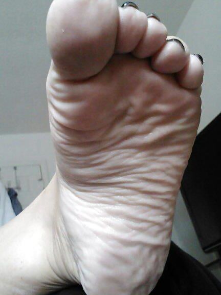 Face Book Feet