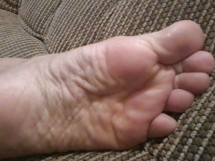 Face Book Feet