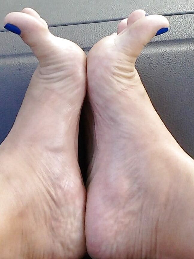 Face Book Feet