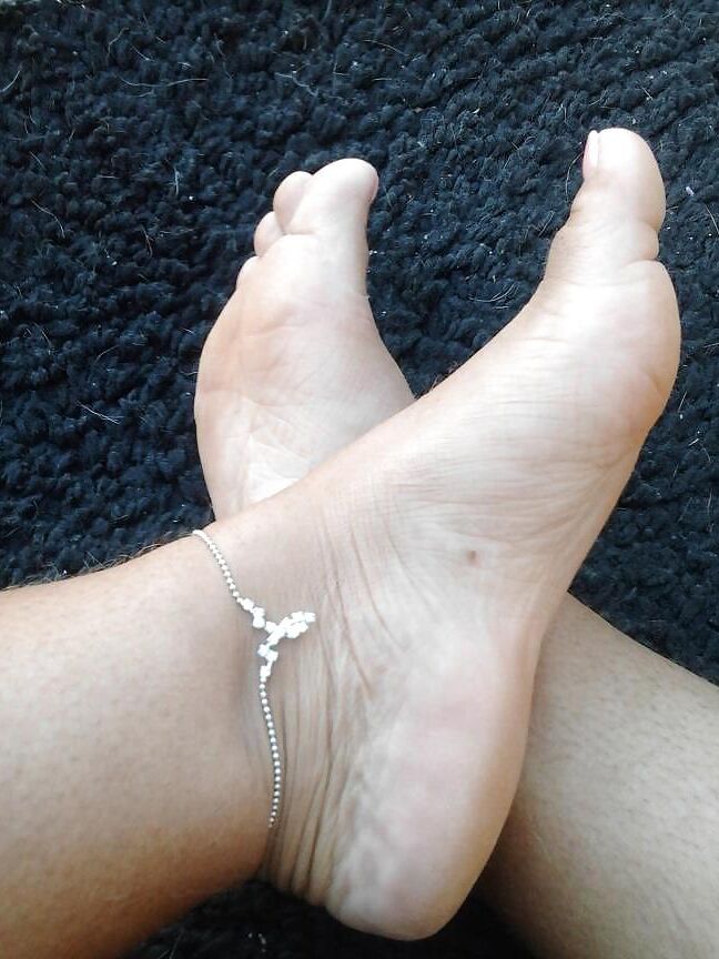 Face Book Feet