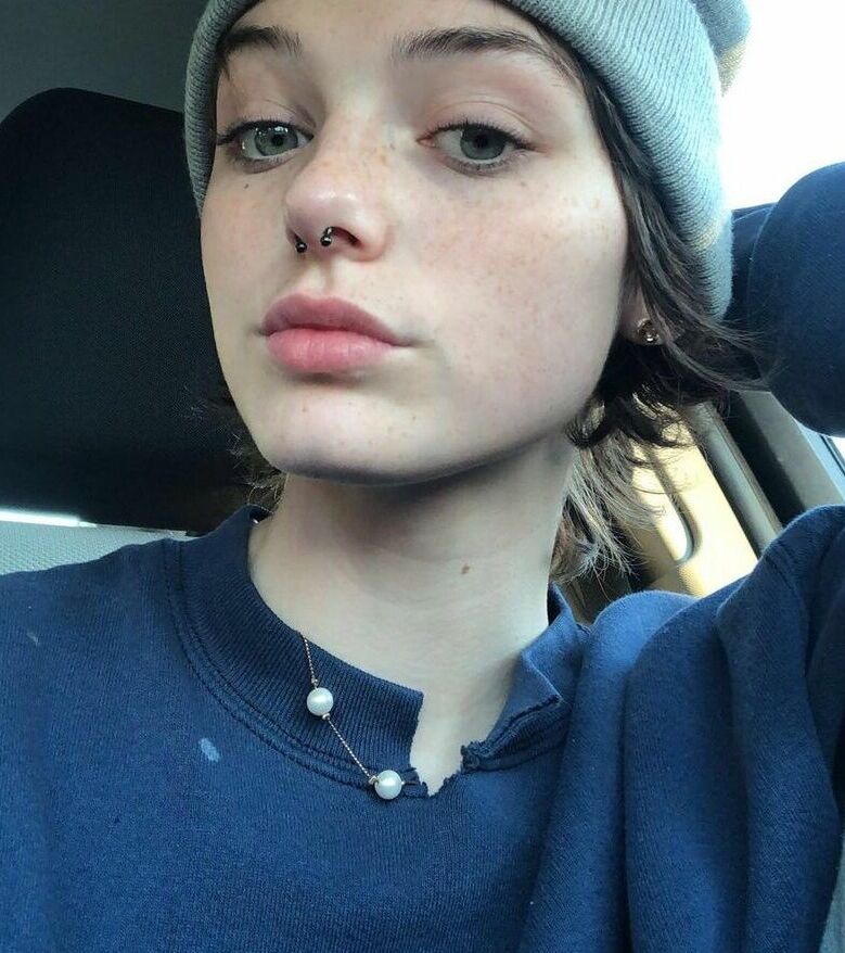 Shrooms_q nude