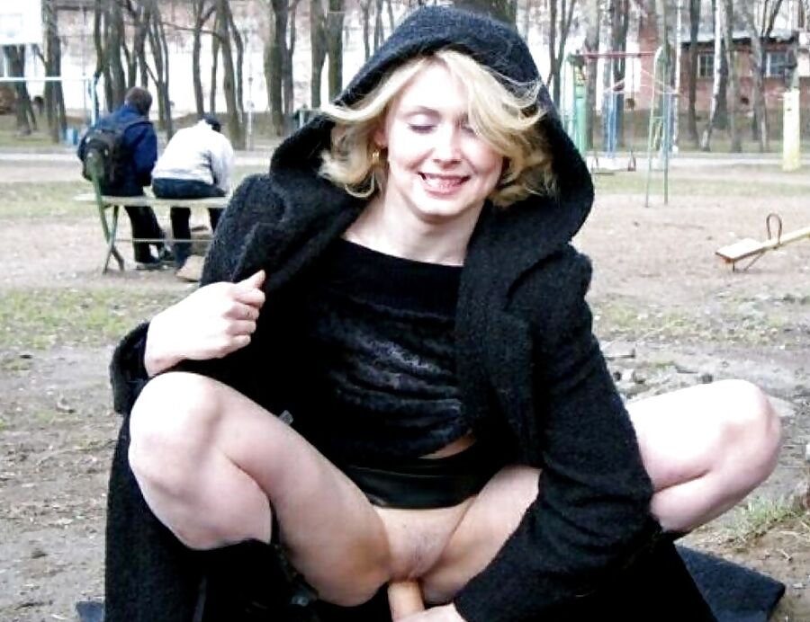 Girls use Dildos in Public