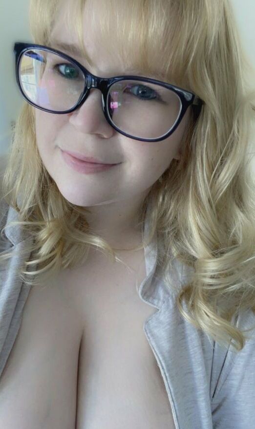 Abigail Ashryver nude