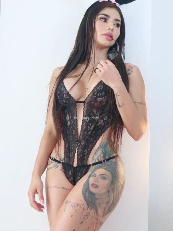Karoline Rodriguez nude