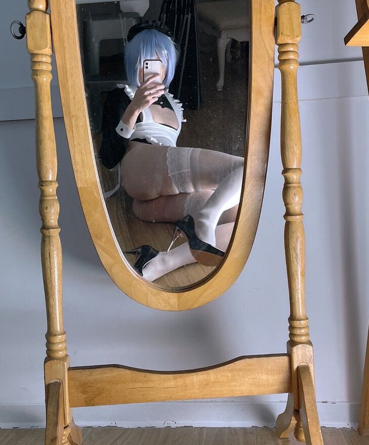 Zhizhi nude