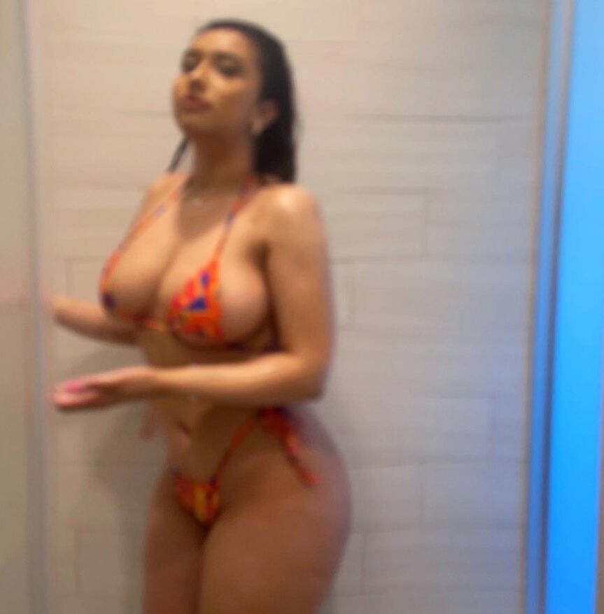 Jenessa Garzaneeded nude