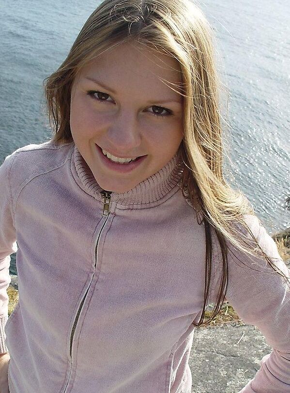Pictures of teen girl Josie Model exposing herself outside
