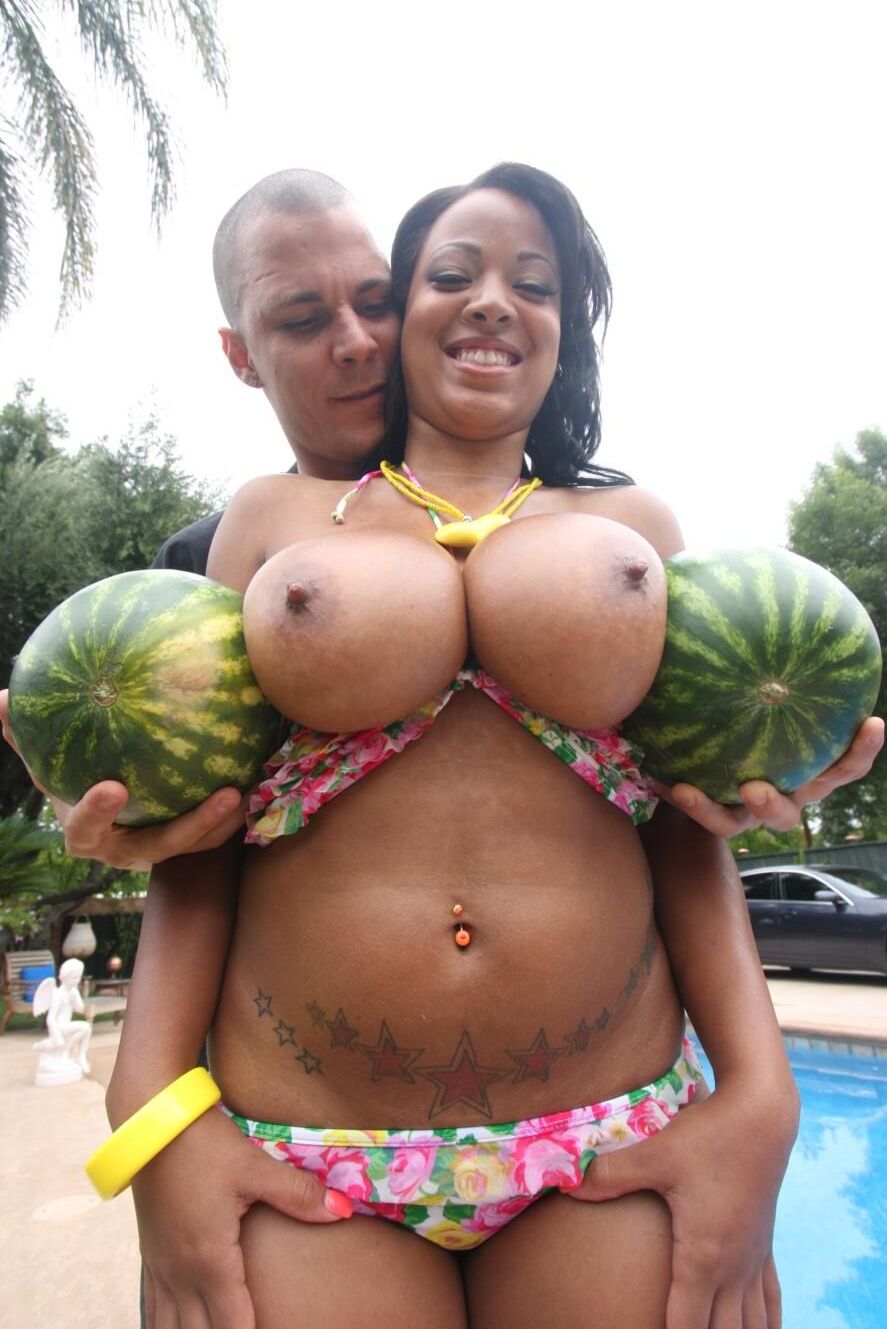Freak slut with massive juggs Natasha Dulce gets pounded
