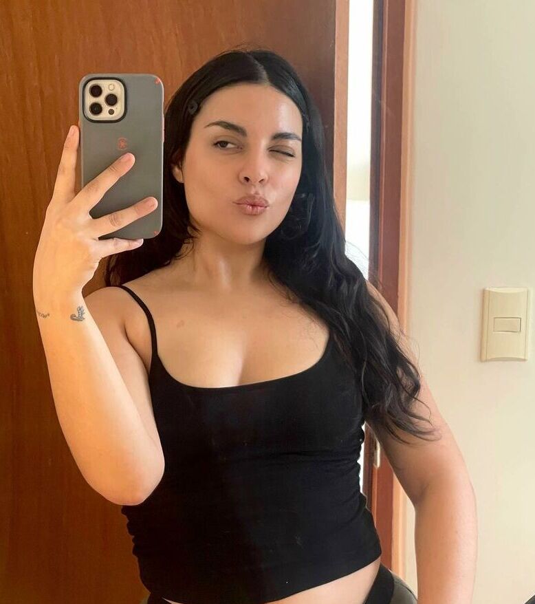 Mariana de Miguel nude