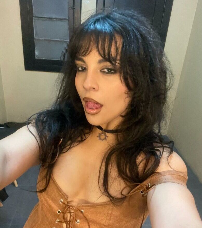 Mariana de Miguel nude