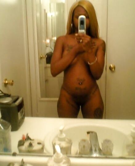 Hot Black Women Mirror Shots
