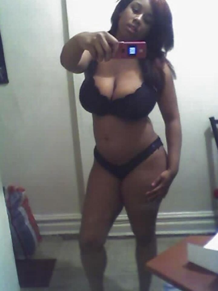 Hot Black Women Mirror Shots