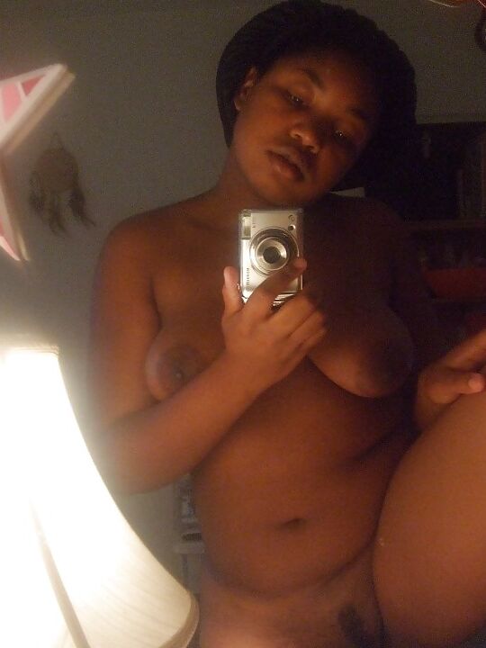 Hot Black Women Mirror Shots