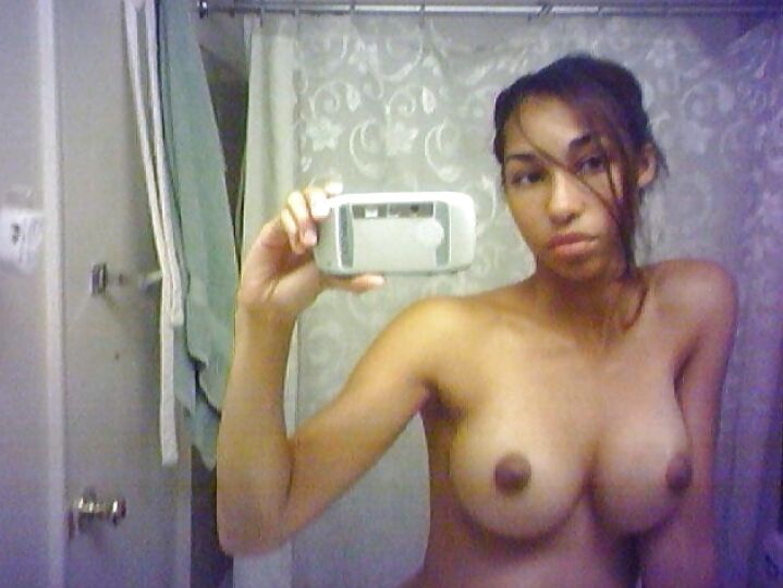Hot Black Women Mirror Shots