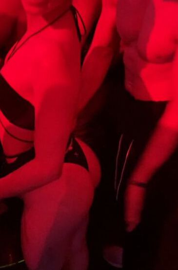 Grace Hollon nude
