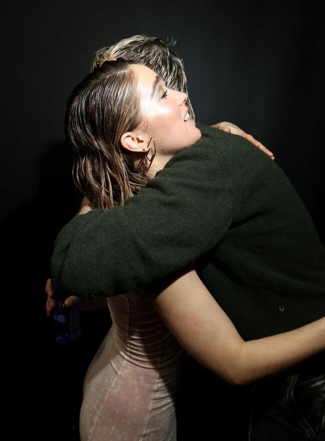 Haley Lu Richardson nude