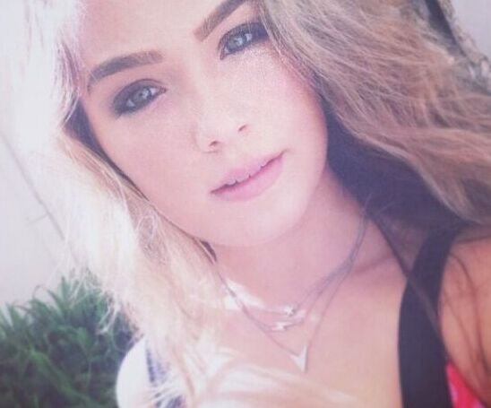 Haley Lu Richardson nude