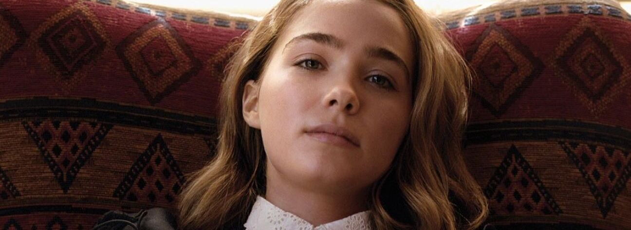 Haley Lu Richardson nude