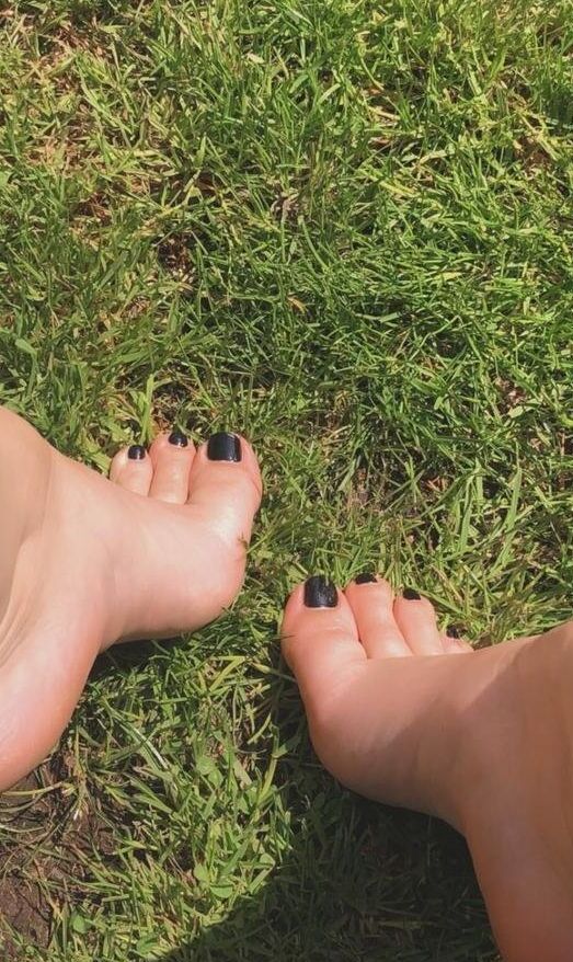 Flirtyfeet nude