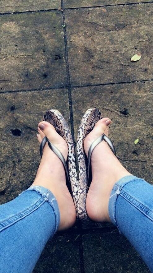 Flirtyfeet nude