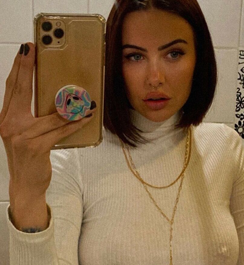 Xlilysaffronx nude