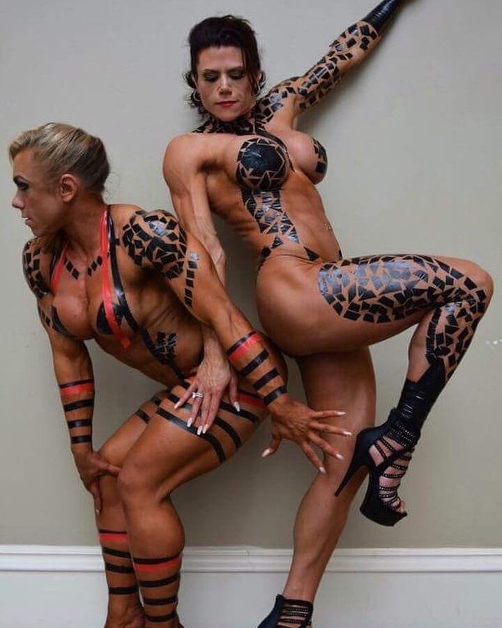Dona Has The Model Face With The Perfect Body!