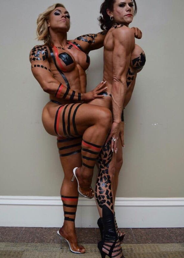 Dona Has The Model Face With The Perfect Body!