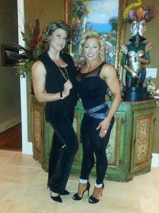 Dona Has The Model Face With The Perfect Body!