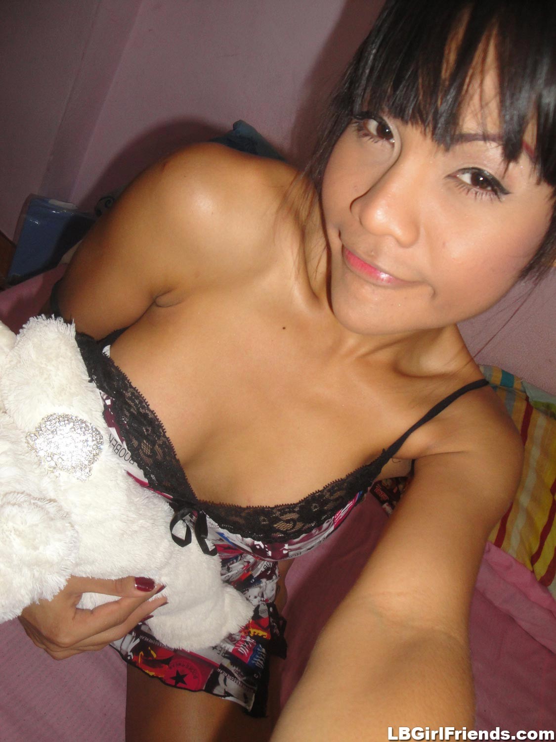 Sexy Ladyboy Girlfriend Sucks And Flashes In Public