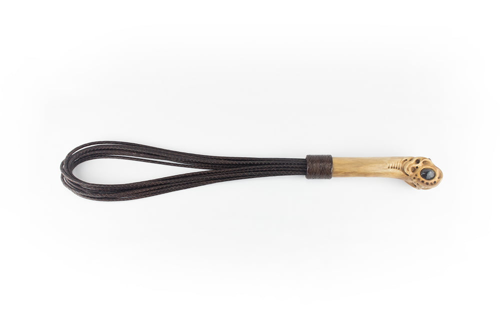 Morion wood flogger